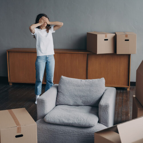 Lady Frustrated About Packing In Need of Moving Company Servicing South Tampa FL