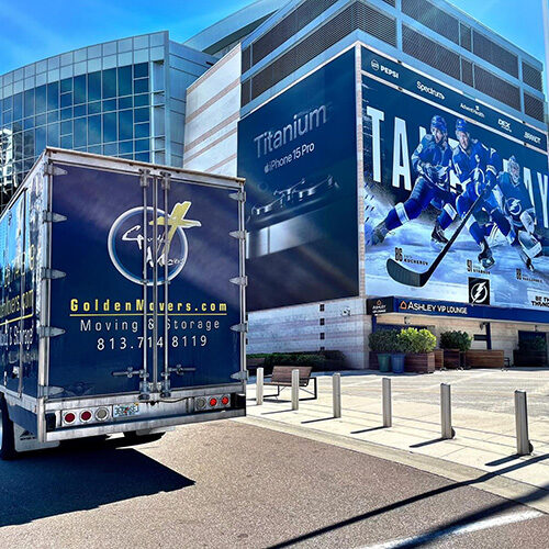 Moving Company in St Petersburg Florida Back of a Moving Company Truck and Building in St Petersburg FL